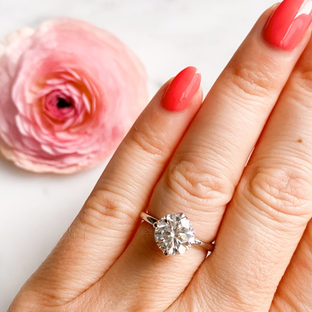 Petal Round Solitaire